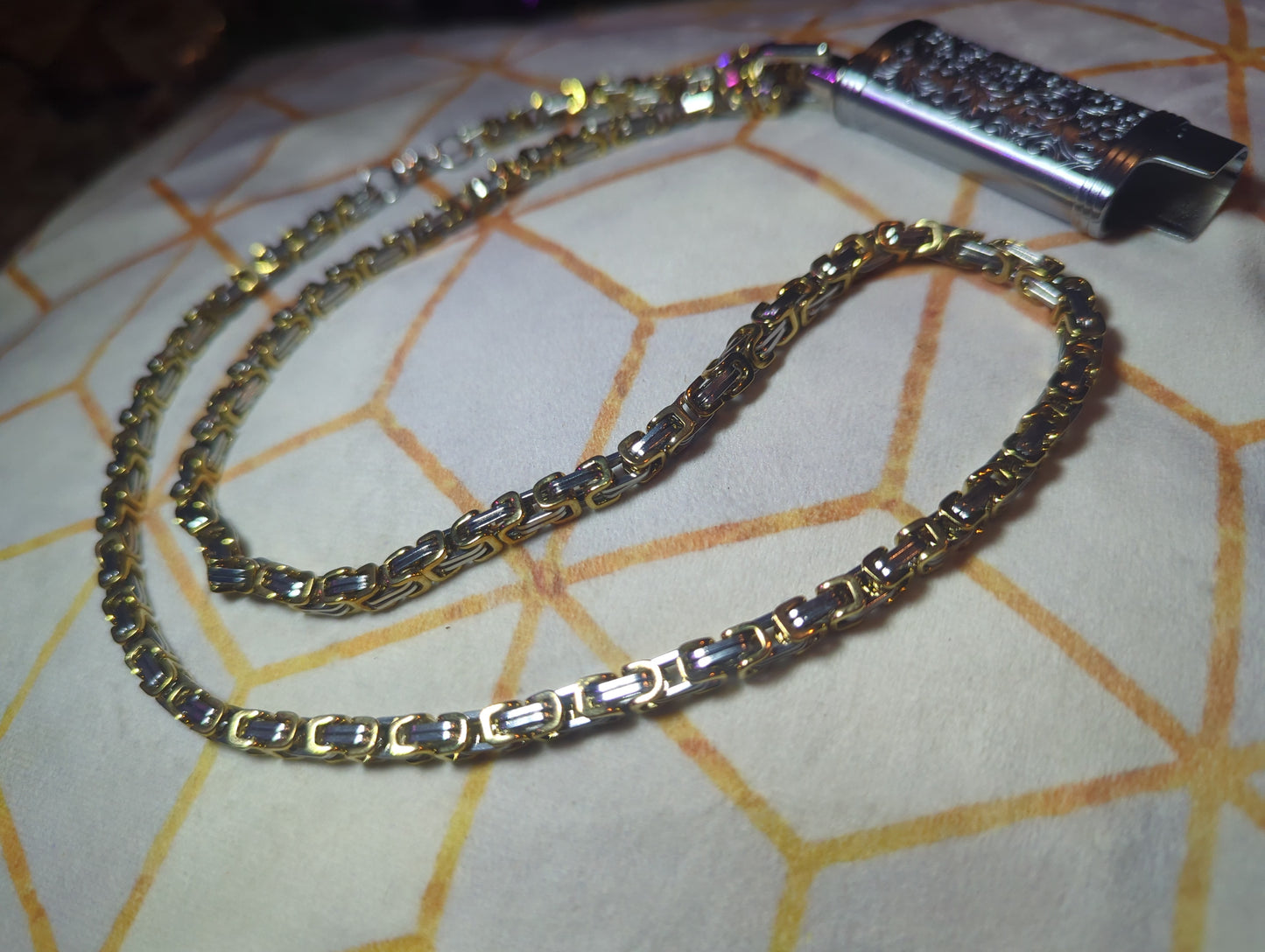 Silver and gold LitChain