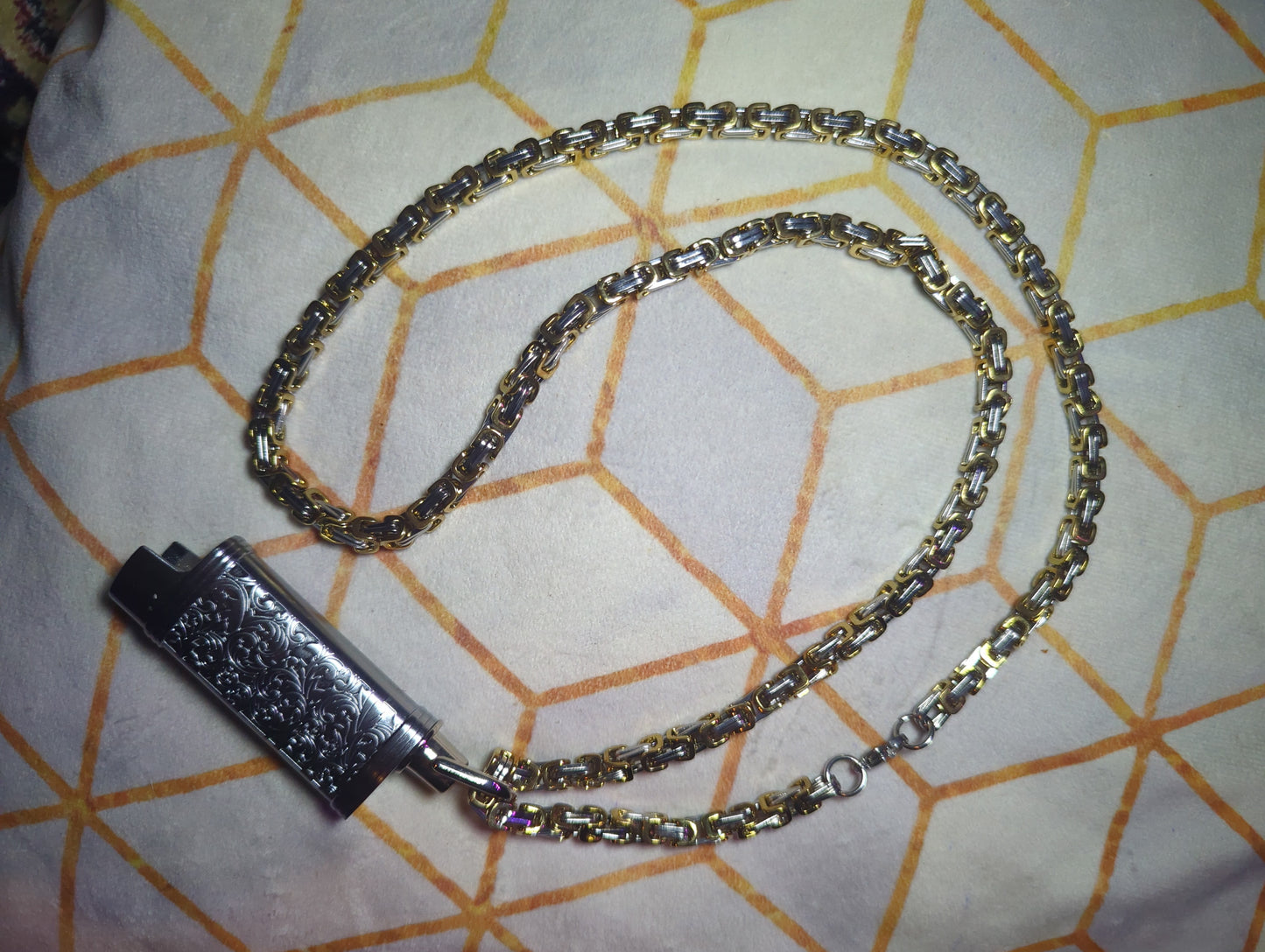 Silver and gold LitChain